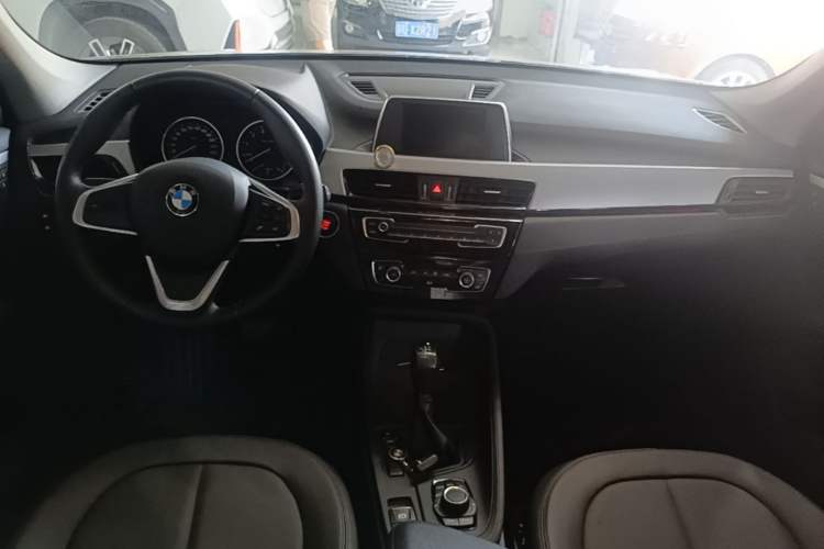 Used BMW X1 2016 sDrive18Li Fashion Model Center Console