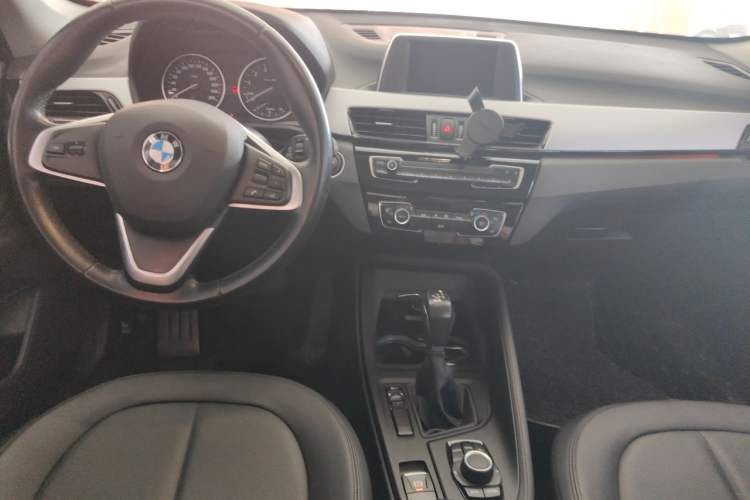 Used BMW X1 2016 sDrive18Li Fashion Model Center Console
