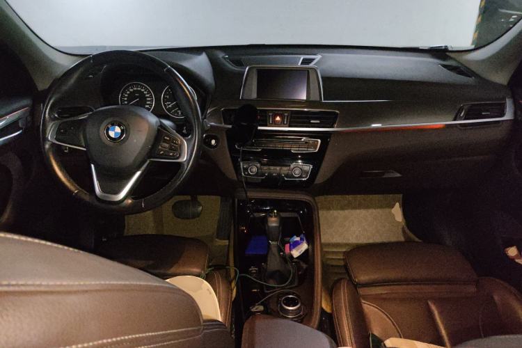 Used BMW X1 2016 sDrive20Li Luxury Model Center Console