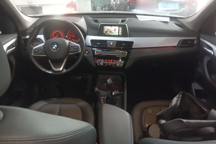 Used BMW X1 2016 sDrive18Li Premium Edition Center Console