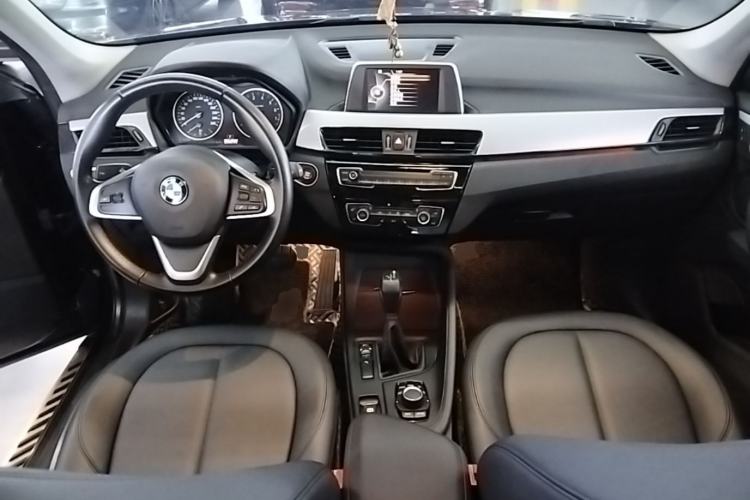 Used BMW X1 2016 sDrive18Li Premium Edition Center Console