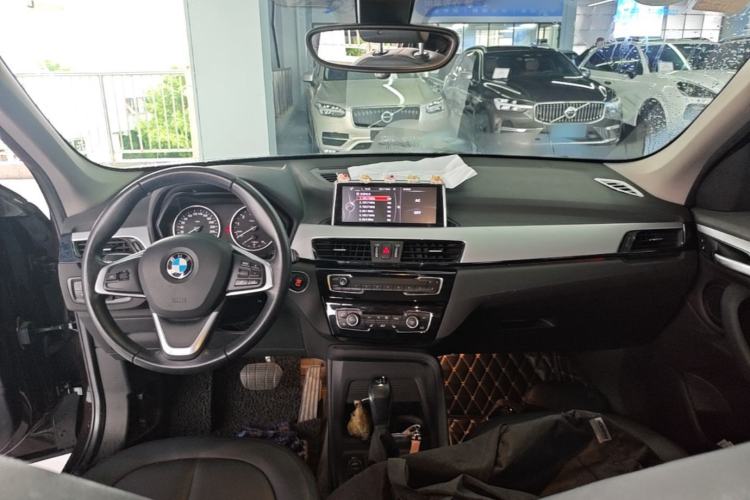 Used BMW X1 2016 sDrive18Li Premium Edition Center Console