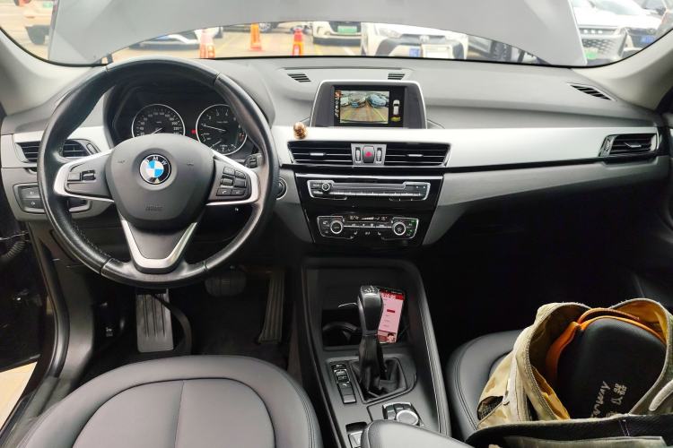 Used BMW X1 2016 sDrive18Li Premium Edition Center Console