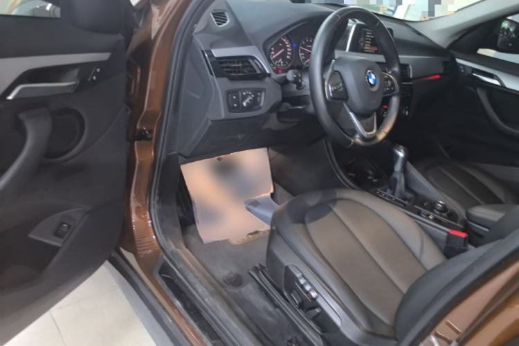Used BMW X1 2016 sDrive18Li Premium Edition Driver Seat
