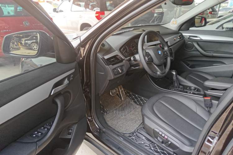 Used BMW X1 2016 sDrive18Li Premium Edition Driver Seat