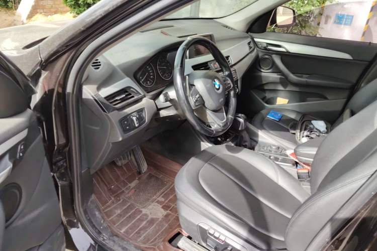 Used BMW X1 2016 sDrive18Li Premium Edition Driver Seat