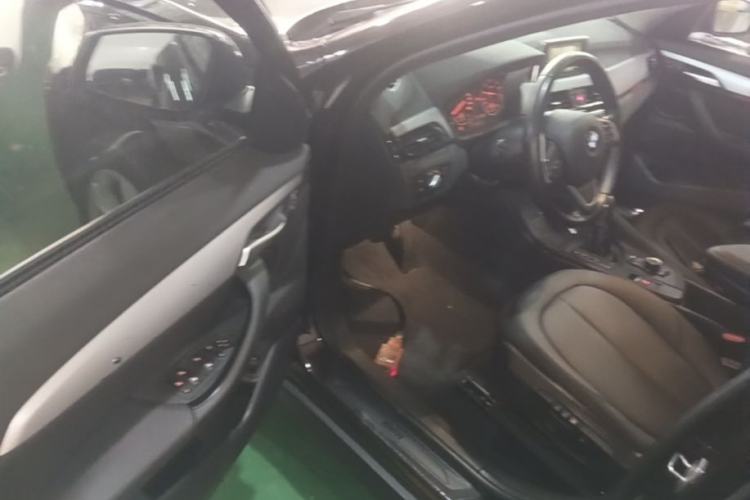 Used BMW X1 2016 sDrive18Li Premium Edition Driver Seat