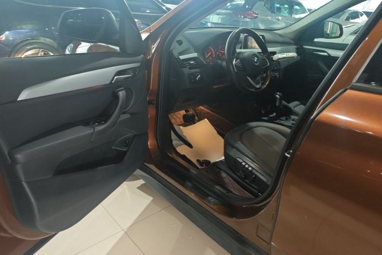 Used BMW X1 2016 sDrive18Li Premium Edition Driver Seat