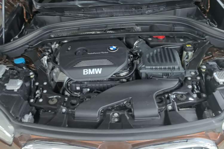 Used BMW X1 2016 sDrive18Li Premium Edition Engine Bay