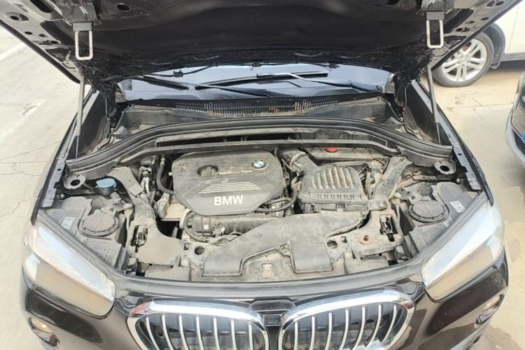 Used BMW X1 2016 sDrive18Li Fashion Model Engine Bay