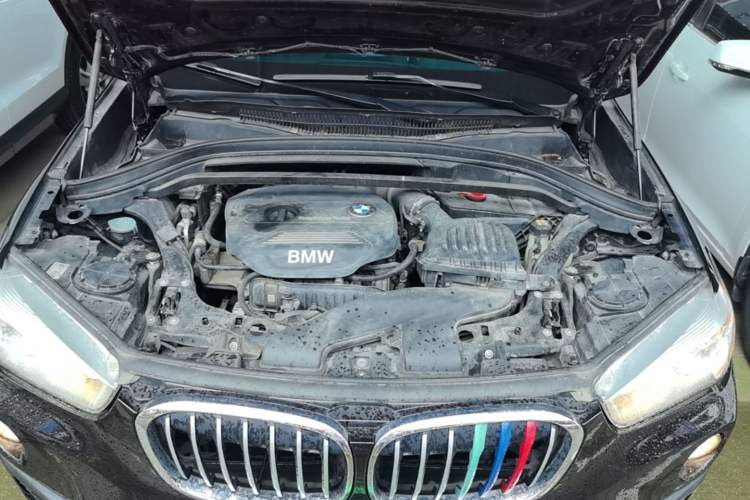 Used BMW X1 2016 sDrive18Li Fashion Model Engine Bay