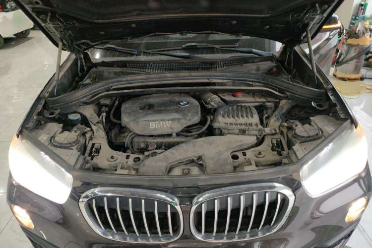 Used BMW X1 2016 sDrive18Li Fashion Model Engine Bay