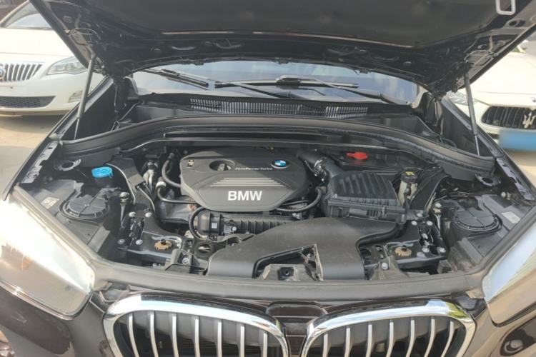 Used BMW X1 2016 sDrive18Li Fashion Model Engine Bay