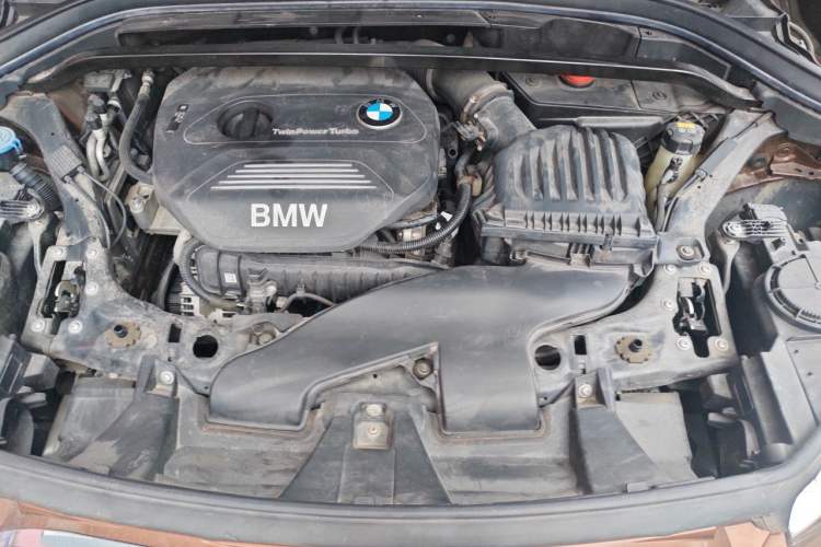 Used BMW X1 2016 sDrive18Li Fashion Model Engine Bay