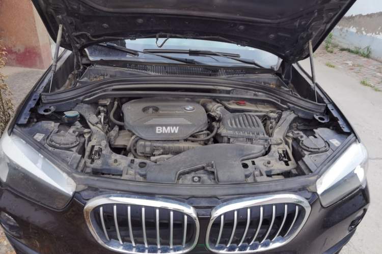 Used BMW X1 2016 sDrive18Li Fashion Model Engine Bay