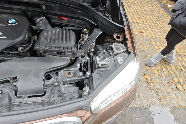 Used BMW X1 2016 sDrive18Li Premium Edition Engine Bay Left