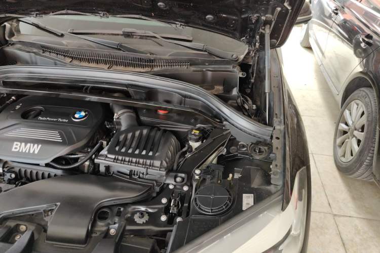 Used BMW X1 2016 sDrive18Li Fashion Model Engine Bay Left