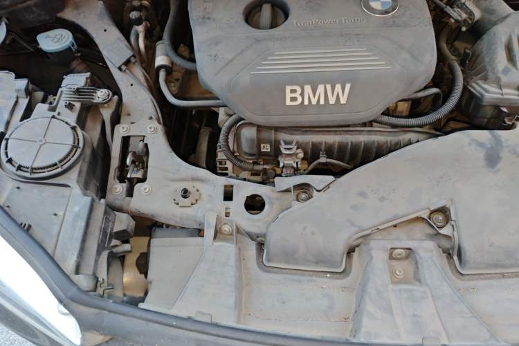 Used BMW X1 2016 sDrive18Li Fashion Model Engine Bay Right