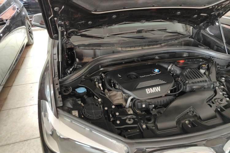 Used BMW X1 2016 sDrive18Li Fashion Model Engine Bay Right