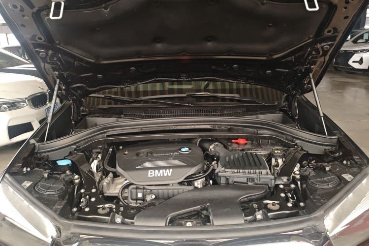 Used BMW X1 2016 sDrive18Li Fashion Model Engine Bay