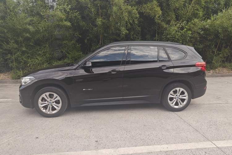 Used BMW X1 2016 sDrive18Li Premium Edition Exterior 3