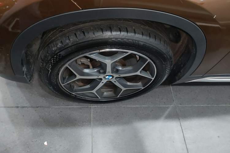 Used BMW X1 2016 sDrive20Li Luxury Model Exterior 4