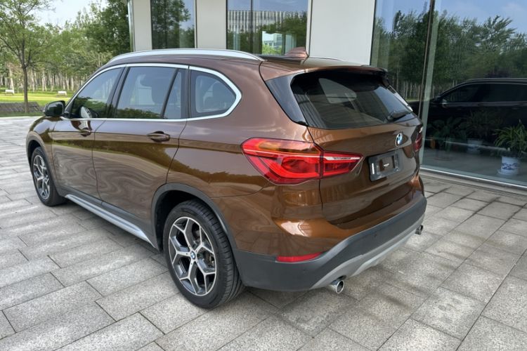 Used BMW X1 2016 xDrive20Li Luxury Model Exterior 4