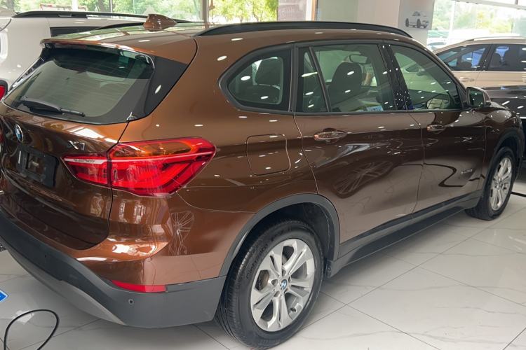Used BMW X1 2016 sDrive18Li Premium Edition Exterior 4