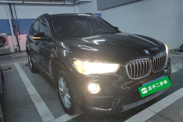 Used BMW X1 2016 sDrive18Li Fashion Model Front Right 45 Deg