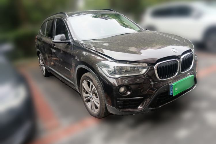 Used BMW X1 2016 sDrive20Li Luxury Model Front Right 45 Deg