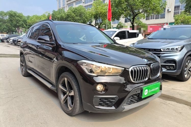 Used BMW X1 2016 sDrive18Li Fashion Model Front Right 45 Deg