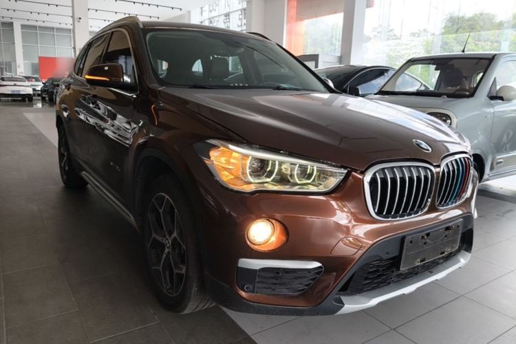 Used BMW X1 2016 sDrive18Li Luxury Model Front Right 45 Deg