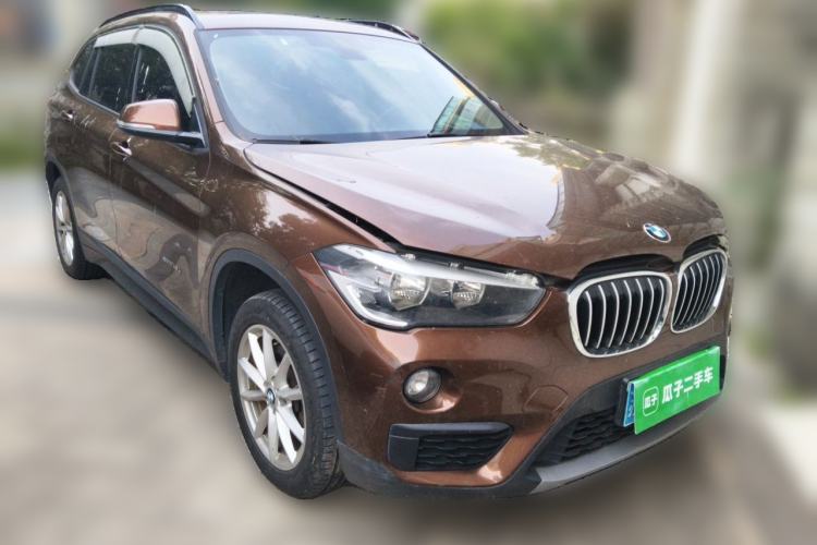 Used BMW X1 2016 sDrive18Li Fashion Model Front Right 45 Deg