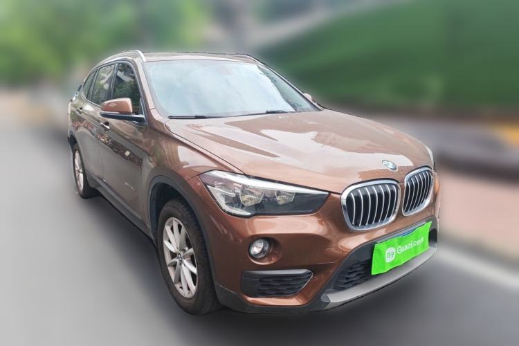 Used BMW X1 2016 sDrive18Li Fashion Model Front Right 45 Deg