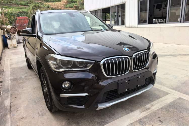 Used BMW X1 2016 sDrive20Li Luxury Model Front Right 45 Deg