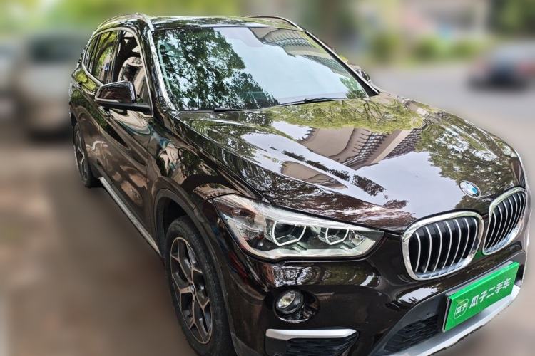 Used BMW X1 2016 sDrive18Li Luxury Model Front Right 45 Deg
