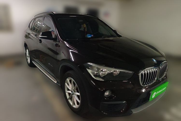 Used BMW X1 2016 sDrive18Li Fashion Model Front Right 45 Deg