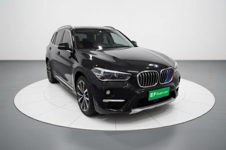 Used BMW X1 2016 sDrive20Li Luxury Model Front Right 45 Deg