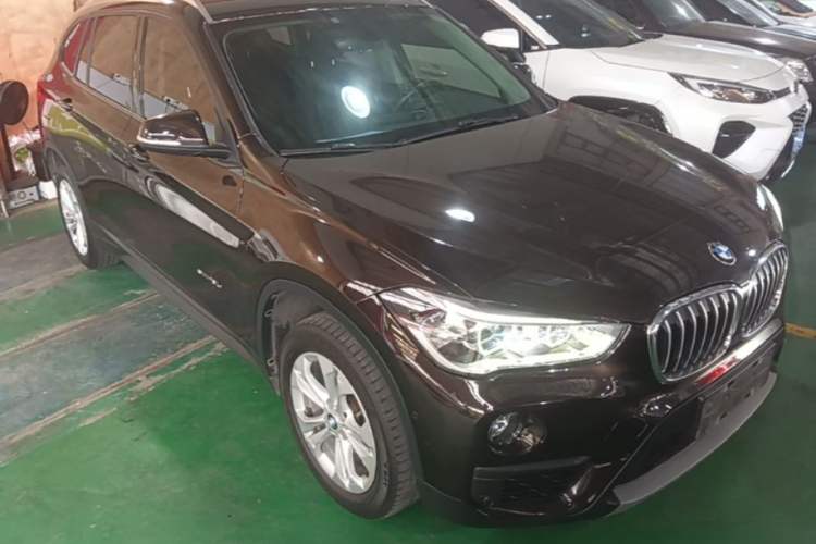 Used BMW X1 2016 sDrive18Li Premium Edition Front Right 45 Deg