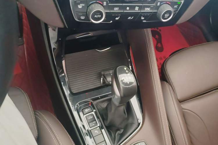 Used BMW X1 2016 xDrive20Li Luxury Model Gear Lever