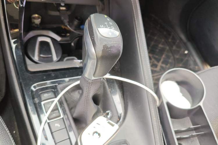 Used BMW X1 2016 sDrive18Li Luxury Model Gear Lever