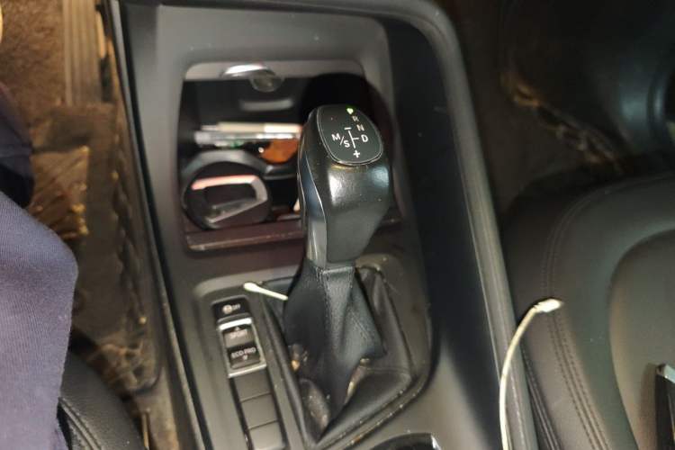 Used BMW X1 2016 sDrive18Li Fashion Model Gear Lever