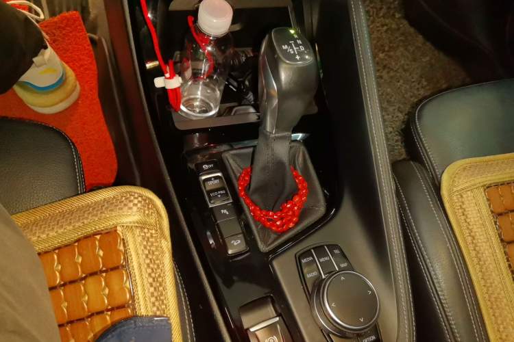 Used BMW X1 2016 xDrive25Li Luxury Model Gear Lever