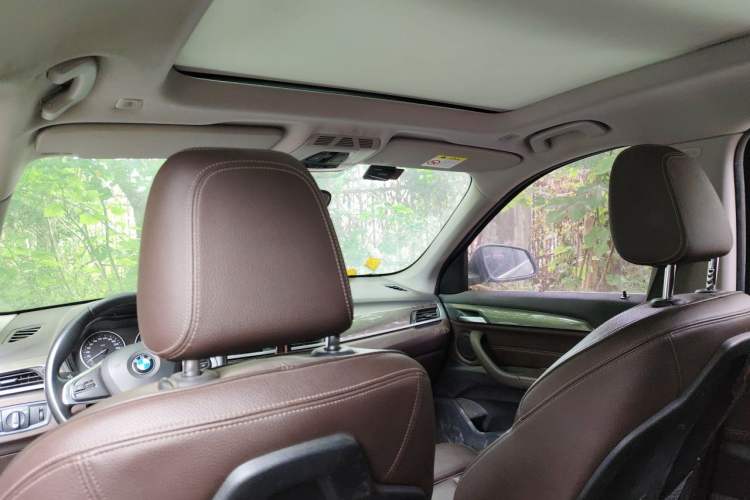 Used BMW X1 2016 sDrive18Li Premium Edition Headliner