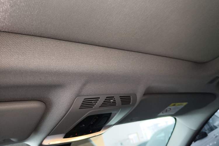 Used BMW X1 2016 sDrive18Li Luxury Model Headliner