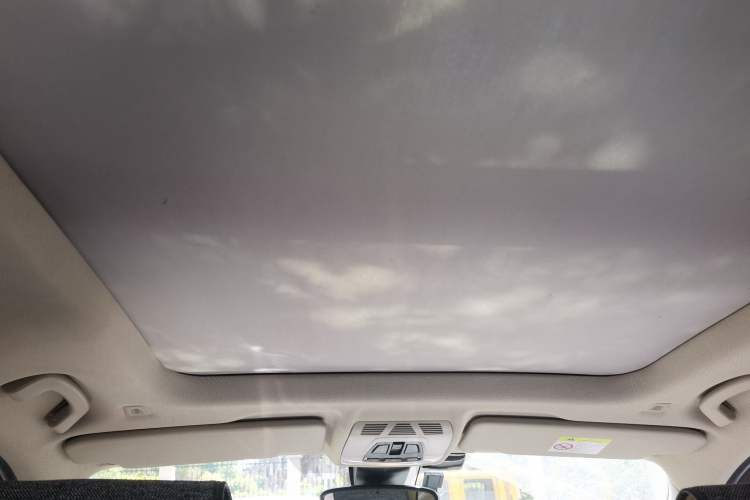 Used BMW X1 2016 xDrive25Li Luxury Model Headliner