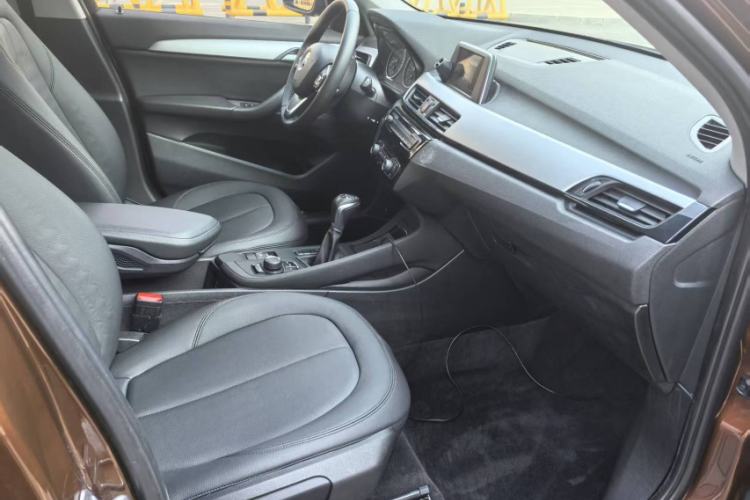 Used BMW X1 2016 sDrive18Li Fashion Model Interior 2