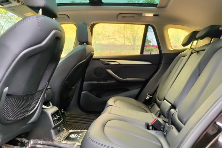 Used BMW X1 2016 sDrive18Li Fashion Model Interior 2