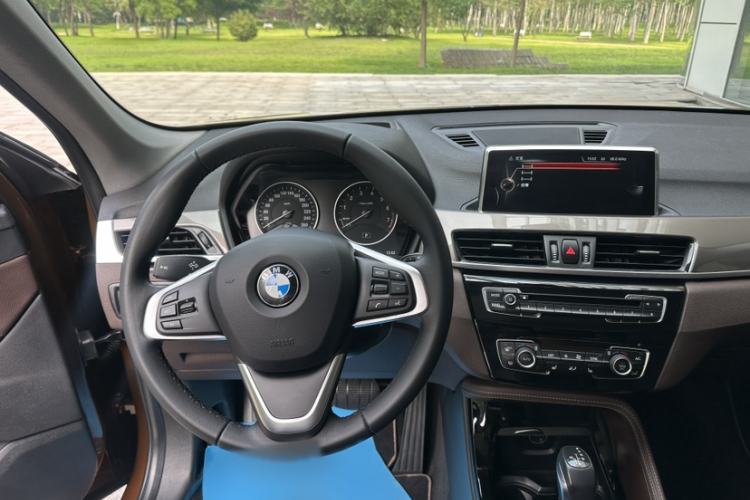 Used BMW X1 2016 xDrive20Li Luxury Model Interior 2