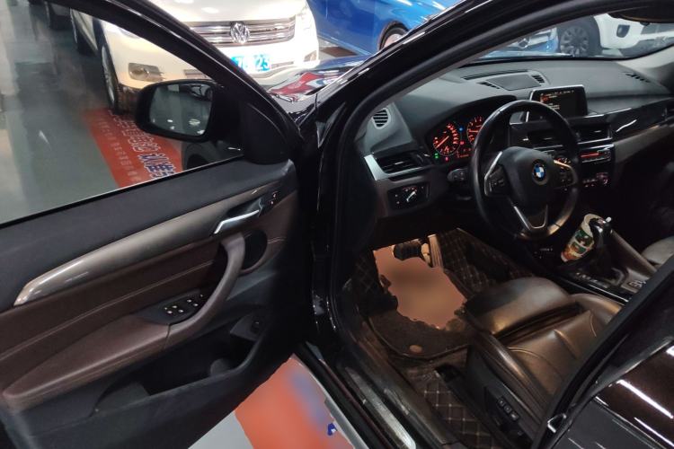 Used BMW X1 2016 sDrive20Li Luxury Model Interior 3